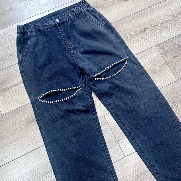 Wide Leg Embellished Cut Out Jeans - Picture 6 of 11